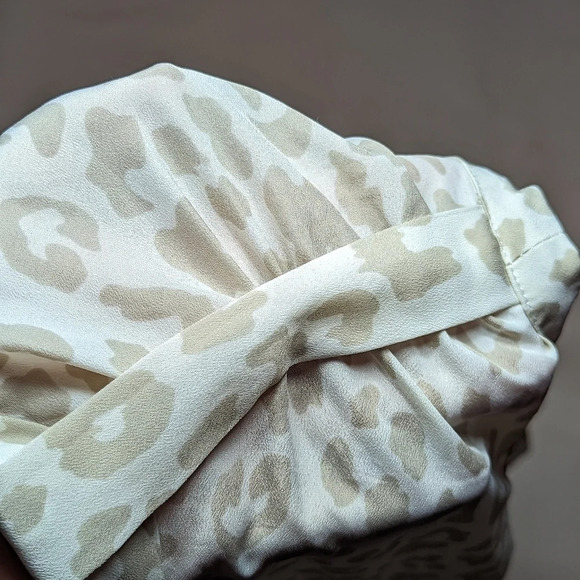 PURE by Alfred Sung Cream Tan Leopard Print  Shirt Sleeve Blouse Large Woman - Picture 8 of 10